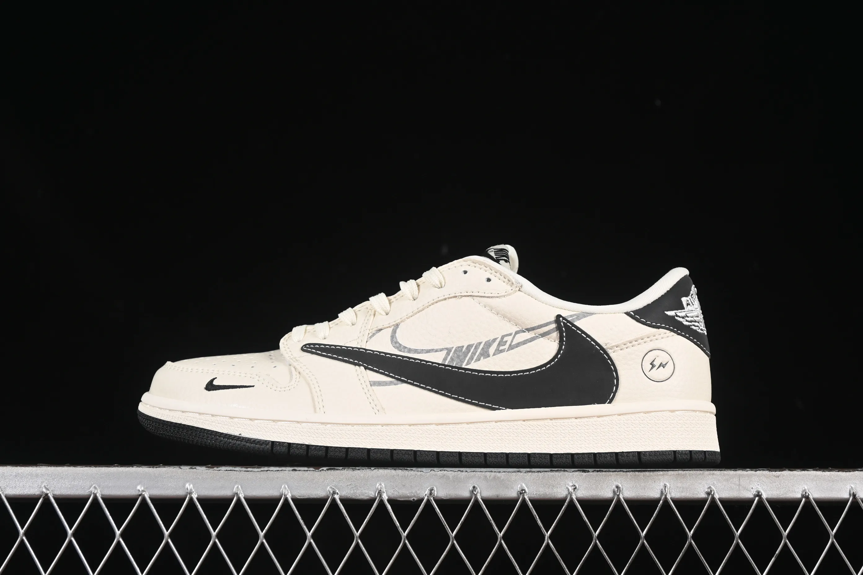 All categories Air Jordan Jordan series basketball shoes Air Jordan 1 Low High-end customized low-top sneakers Travis Scott x Fragment Design x Air Jordan 1 Low OG SP AJ1 Lightning joint name Phantom black hook Low-top cultural casual sneakers LD2025-029